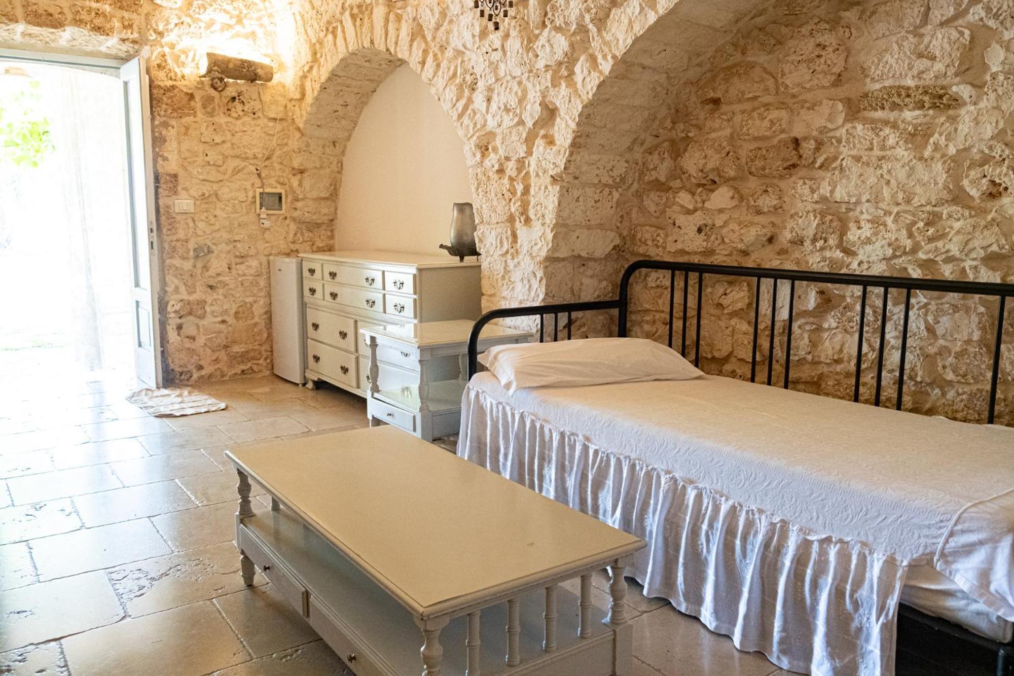 Agriturismo Masseria Carrone カロヴィーニョ エクステリア 写真